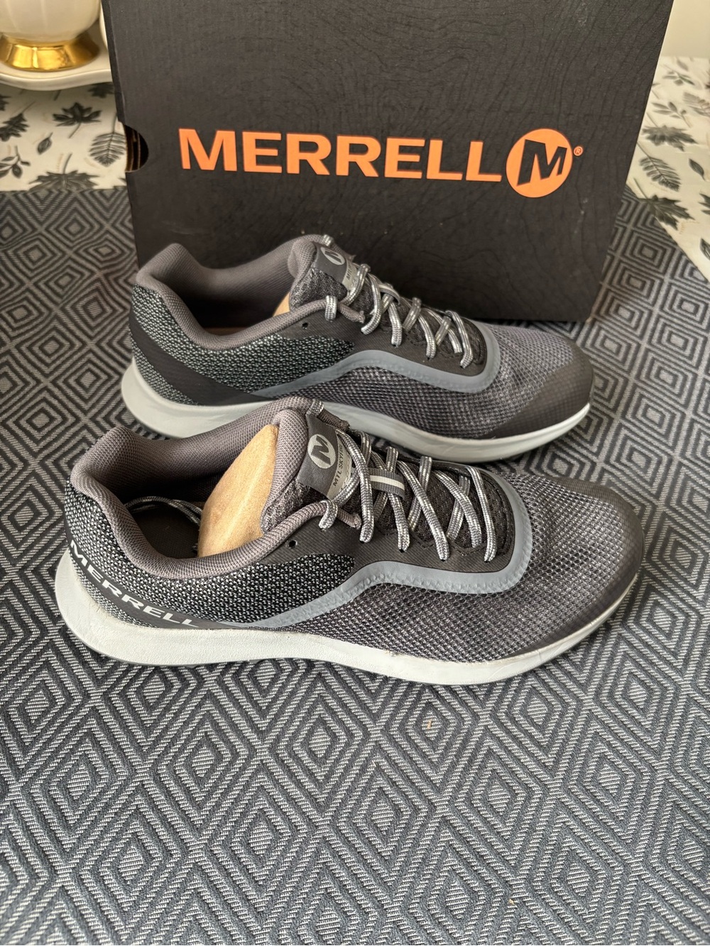 Merrell Men's Charcoal Gray Athletic Lace-Up Sneakers